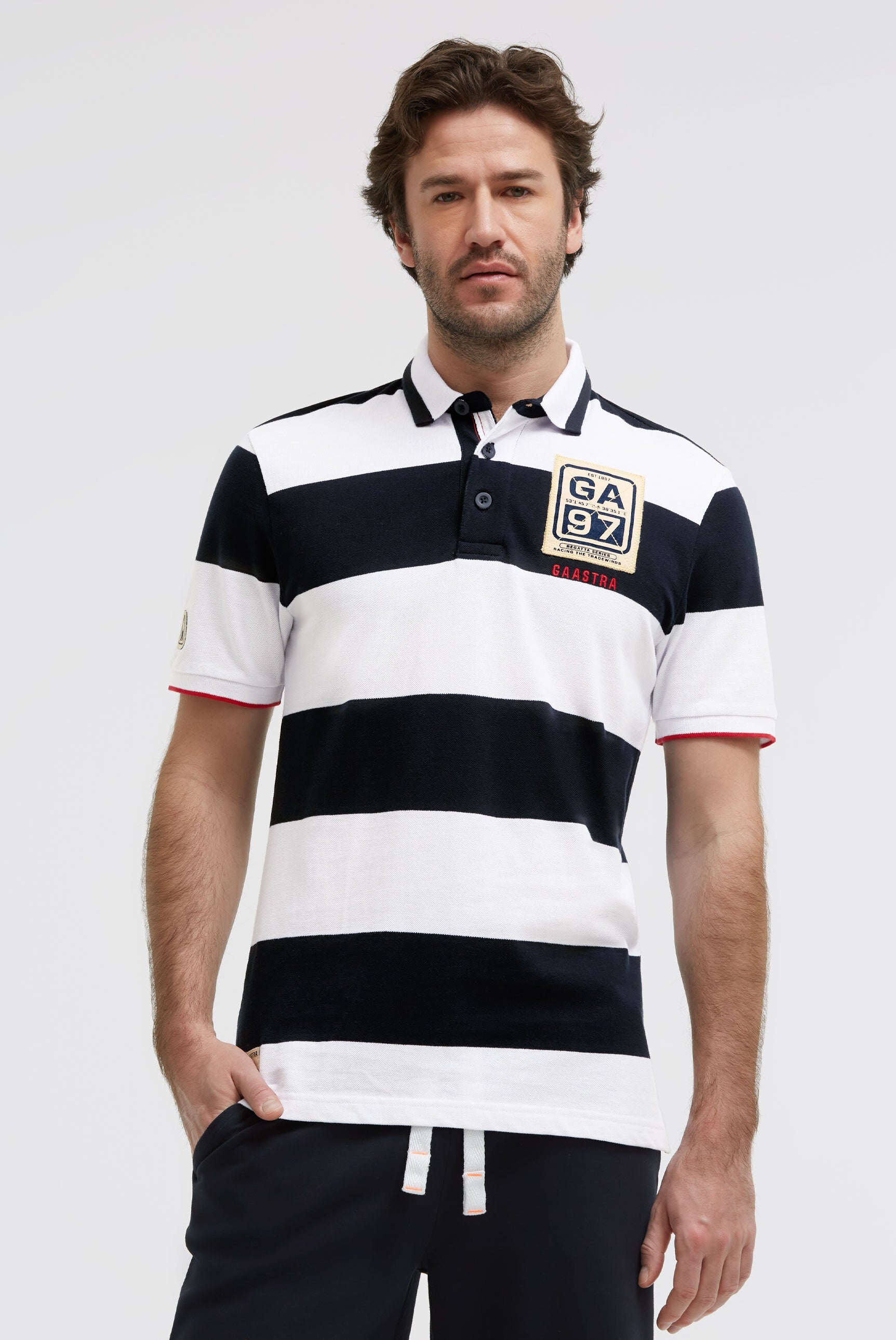 Poloshirt Kurzarm mit Blockstreifen und Patches opticwhite