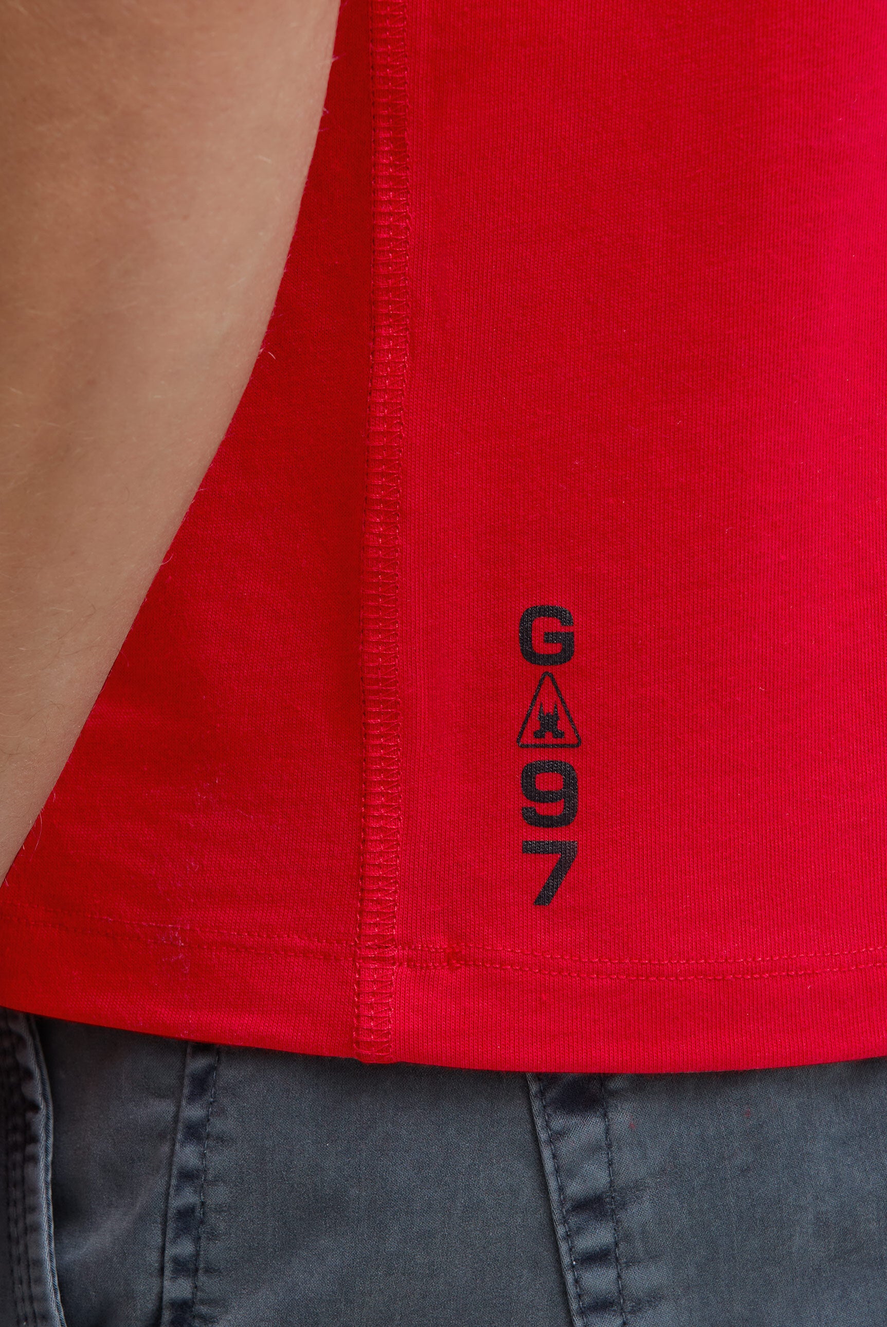 T-Shirt Rundhals mit Rubber Logo Artwork core red