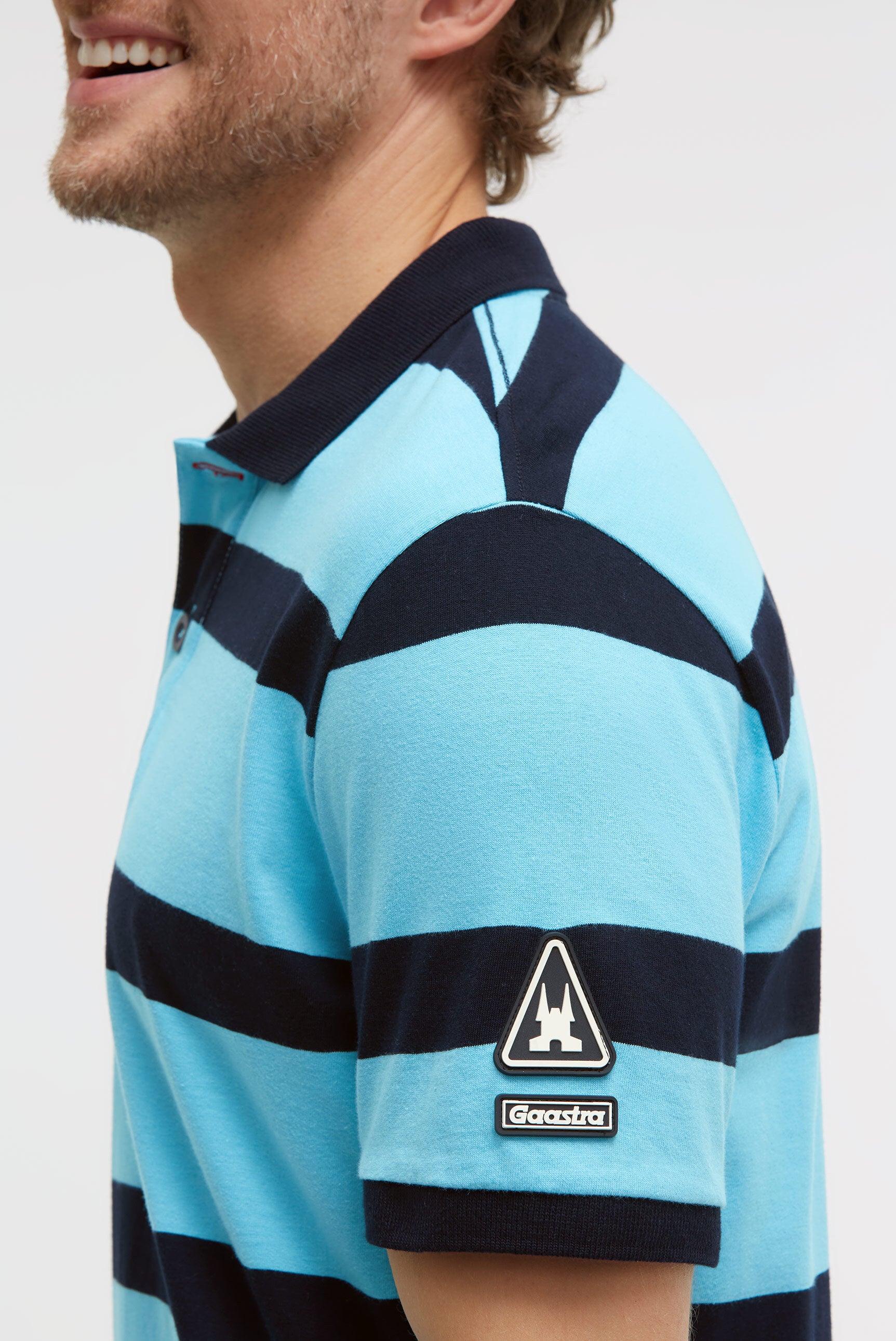 Kurzarmpolo mit Streifen-Design und Patches aquarius