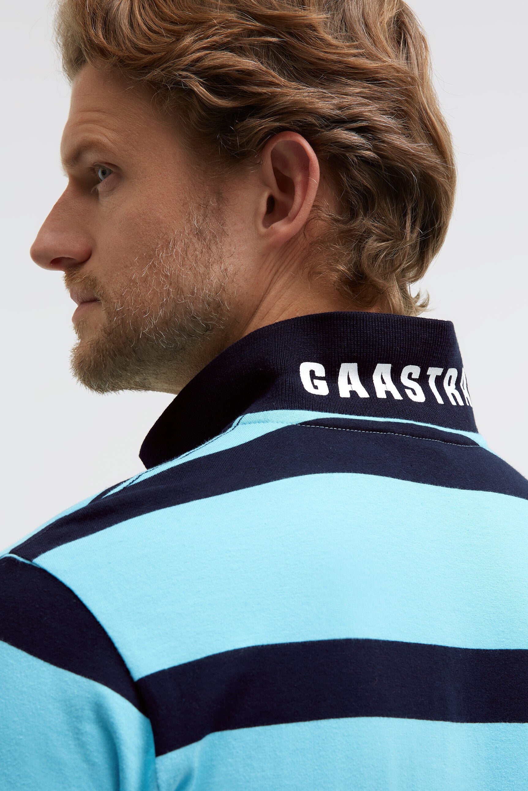 Kurzarmpolo mit Streifen-Design und Patches aquarius