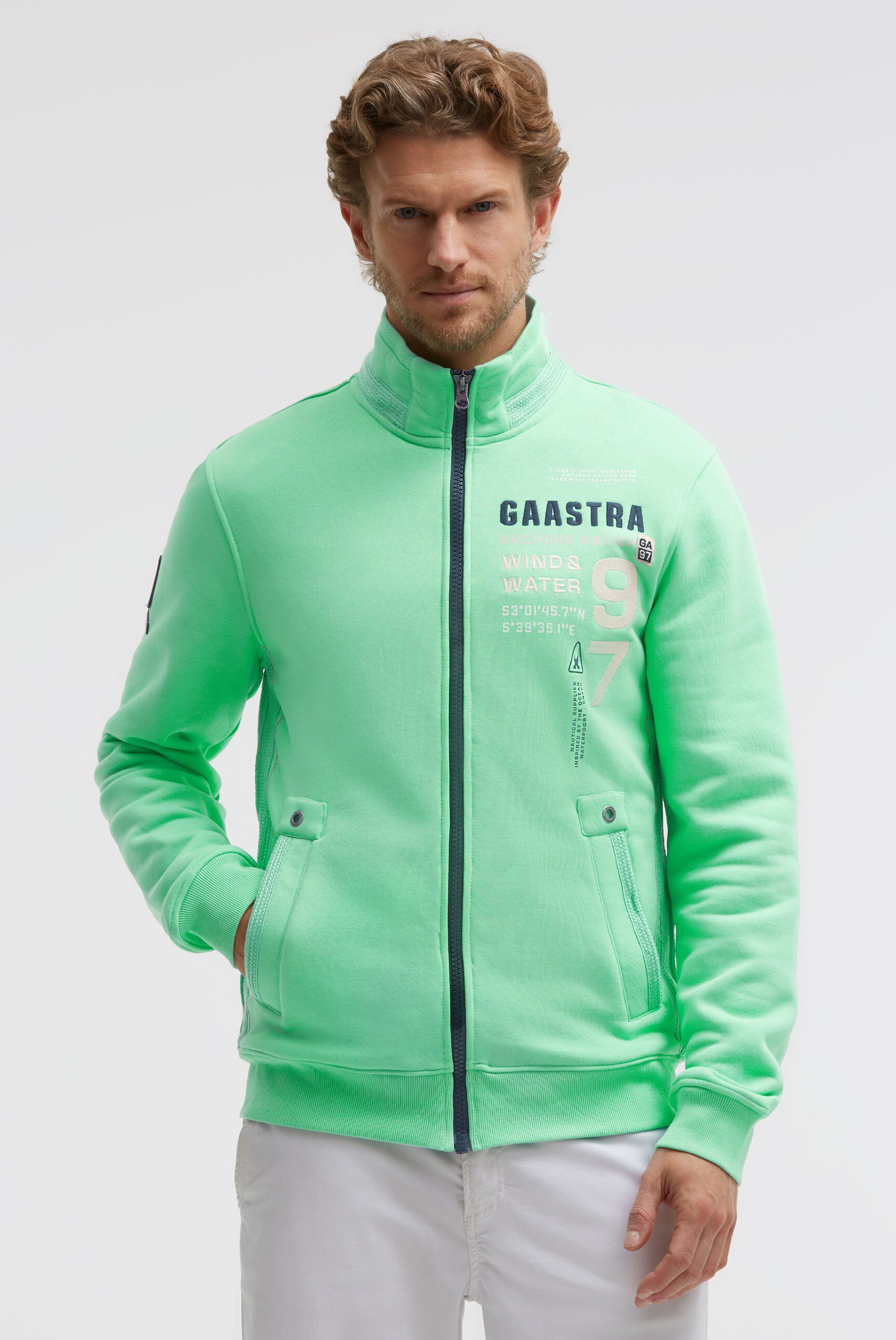 Sweatjacke mit Artworks und tonigen Tapes reef green