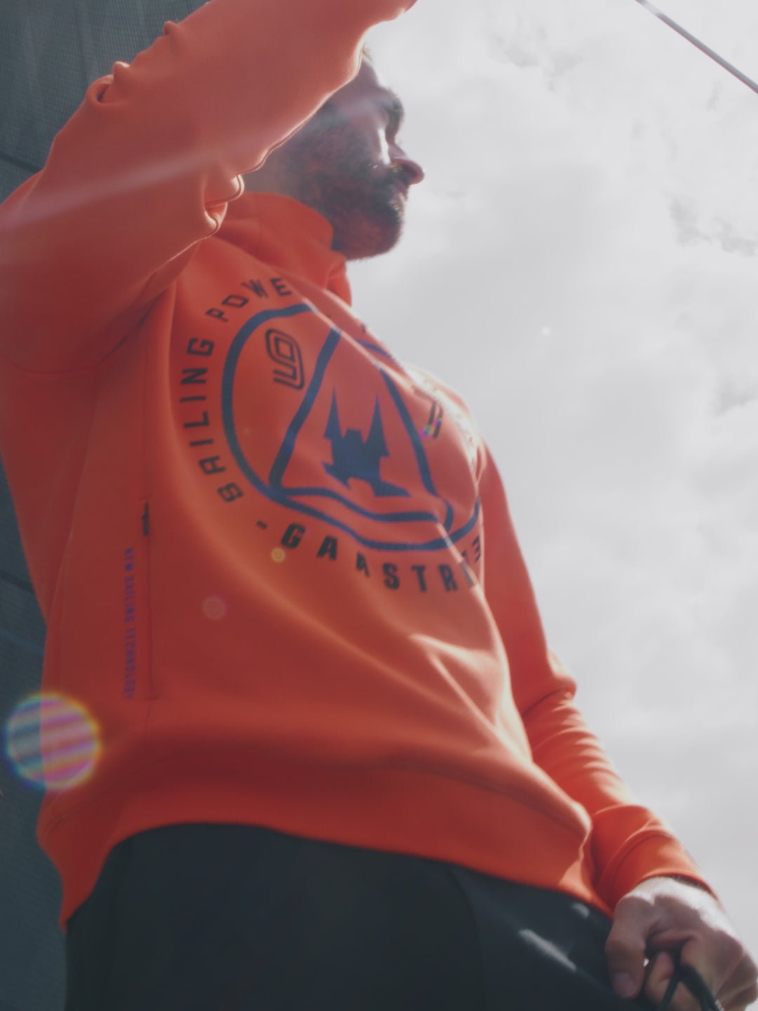 Video laden: Hoodie aus Interlock mit Rubber Artwork ocean crab